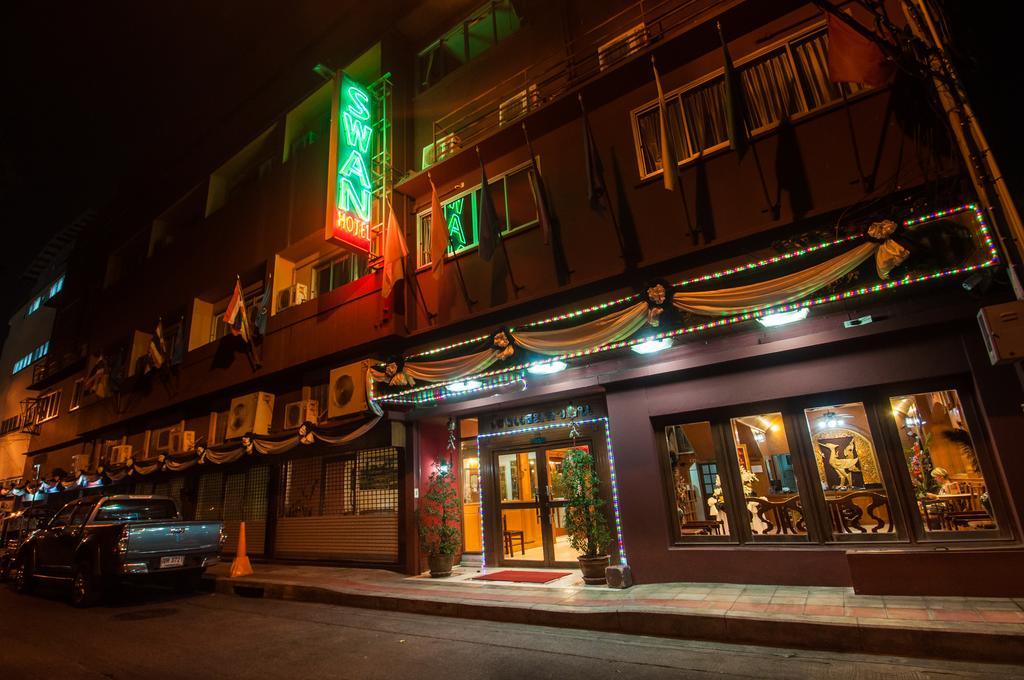 Swan Hotel Bangkok Exterior foto
